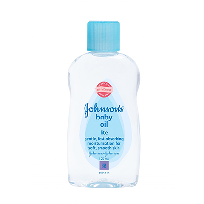 JOHNSON’S® baby oil lite